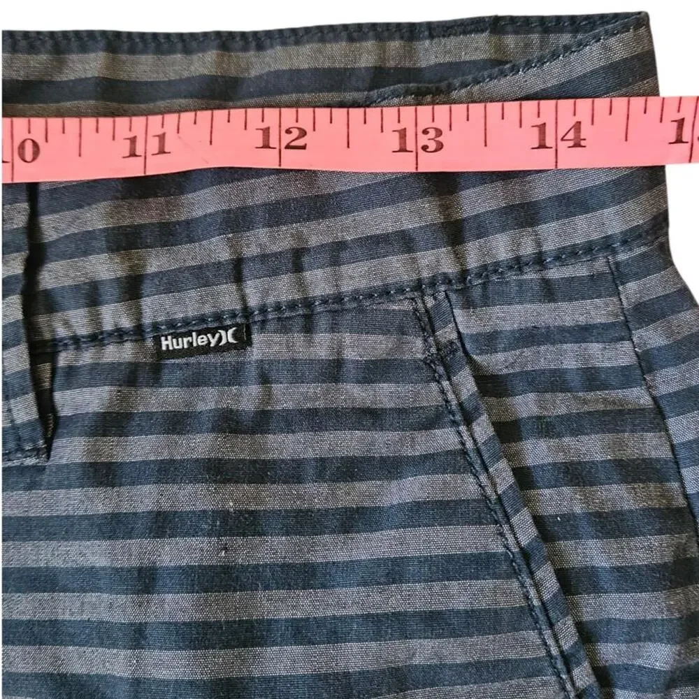 Hurley Men's Size 28 Shorts Gray Blue Striped Chino Casual Walk Flat Front